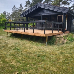 nybygget træterrasse