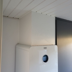 Renovering af hus installation af bosch varmepumpe