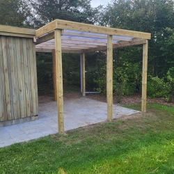 Renovering af hus ny overdækket terrasse med trækonstruktion